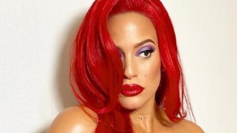 Ашли Греъм стана червенокоска