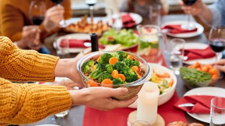 Празници 2020: Как да се храните по средиземноморски?