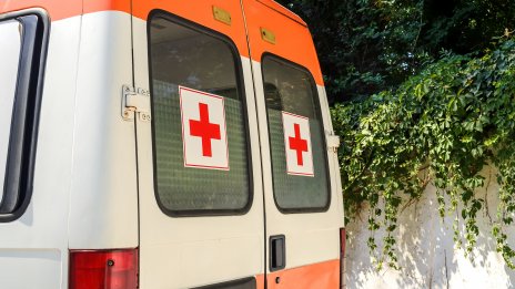 Певицата Емилия влезе в болница. Бременна ли е?