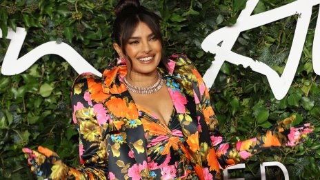 Нова година, нова прическа за Приянка Чопра