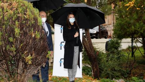 Есенни обувки: Кралица Летисия, Хелоуин мина!