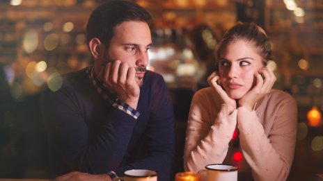 5 фини признака, че самосаботирате връзката си