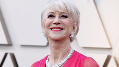 Хелън Мирън на 74: Козметичната индустрия все още ни е длъжник!