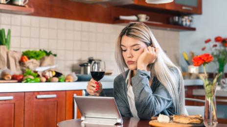 Социалната изолация – изпитание за връзката