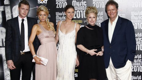 Майката на Парис Хилтън чака радостна вест за бебе до 6 месеца 