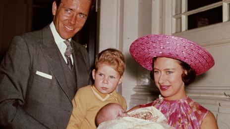 Сър Дейвид и принцеса Сара – наследниците на графиня Сноудън