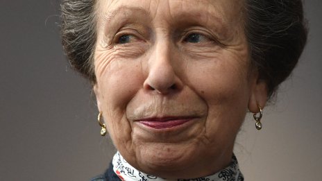 Принцеса Ан не излиза без едно нещо в своята чанта