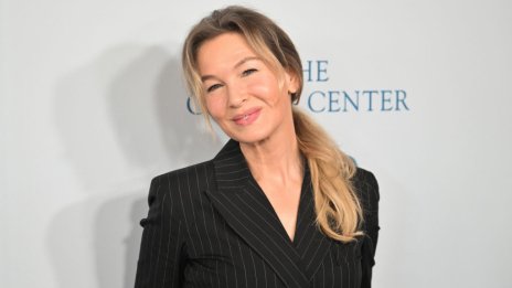 Рене Зелуегър дебютира нова прическа на корицата на Vogue