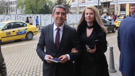 Деси Плевнелиева показа порасналата си дъщеря