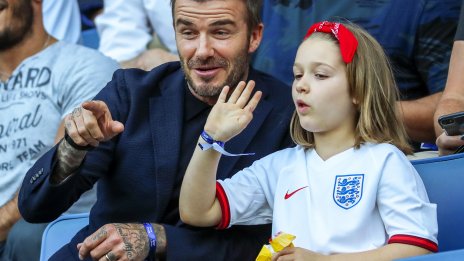 Отново на училище: Дейвид Бекъм тъгува за дъщеря си Харпър