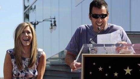 Адам Сандлър дразнел Дженифър Анистън за гаджетата ѝ