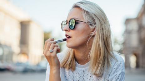 Как присъствието на мъж се отразява на женската красота?