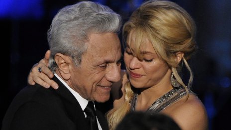 Шакира с трогателен поздрав към баща си