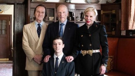 Внукът на Симеон Сакскобургготски, Симеон Хасан, се сбогува с България – заминава за легендарния храм Шаолин