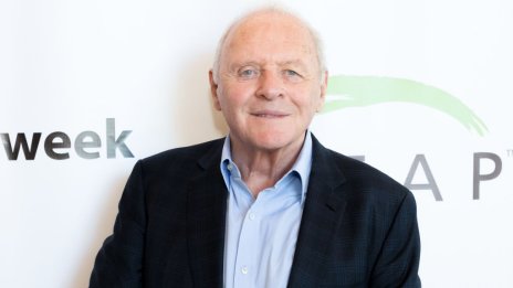 Антъни Хопкинс: Вече е модерно да „страдаш“ от нелечими болести