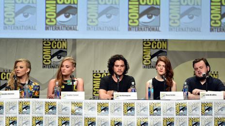 Звезда от „Игра на тронове“ родила тайно в пандемията