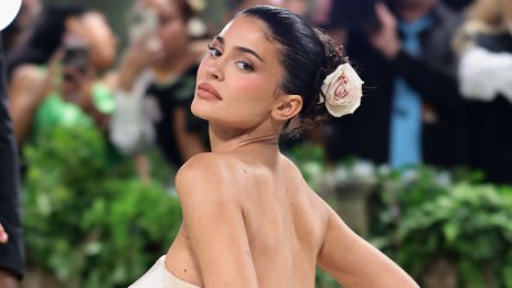 Кайли Дженър заведе децата си на ваканция в Италия