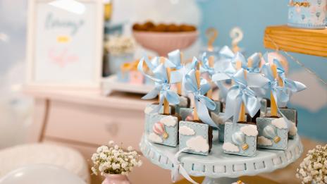 Ася Капчикова направи погача за близнаците