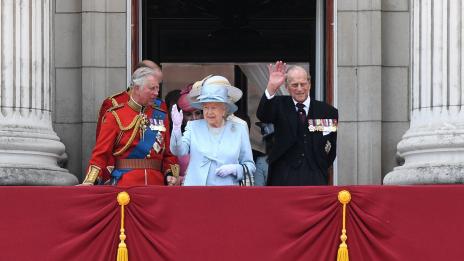 Кралица Елизабет II и принц Филип: Как най-продължителният кралски романс за малко да не се случи?