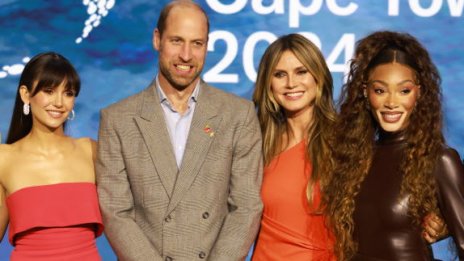 Принц Уилям позира между три красавици – Нина Добрев, Хайди Клум и Уини Харлоу