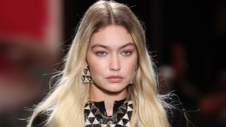 Първа проява на привързаност – Джиджи Хадид и Брадли Купър вече не крият, че са влюбени