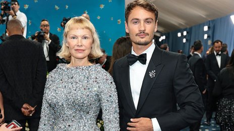 Как Брандън Томас Лий трансформира имиджа на майка си Памела Андерсън