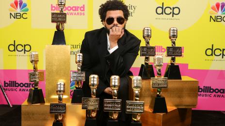 Наградите Billboard – кои бяха най-добре облечените звезди? 