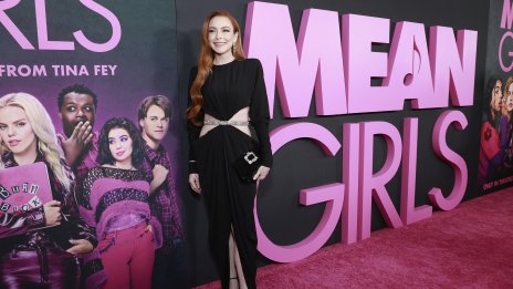 Линдзи Лоън демонстрира впечатляваща фигура пет месеца след раждането на сина си