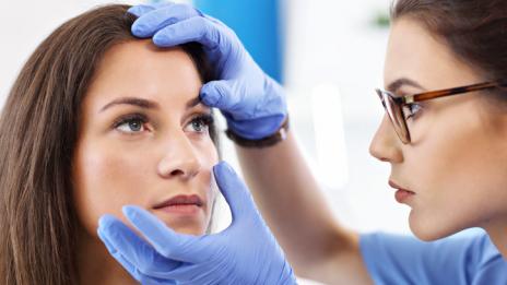 8 навика, които вредят на очите ви