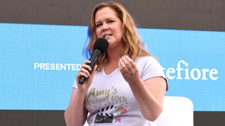 Ейми Шумър се подложи на сложна операция