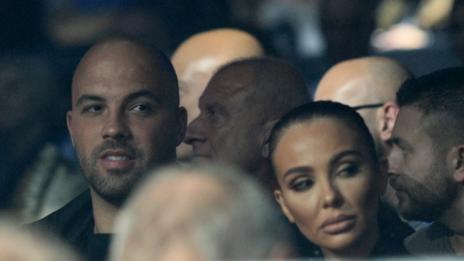 Николета Лозанова и Ники Михайлов се гушкат на Малдивите