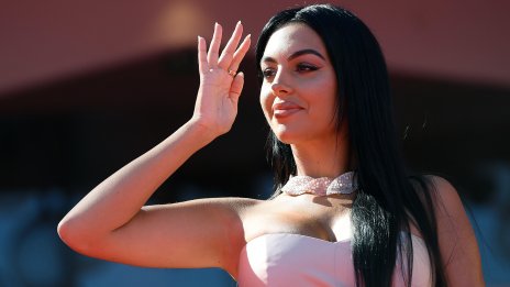 Джорджина Родригес тръгна на уроци по туърк 