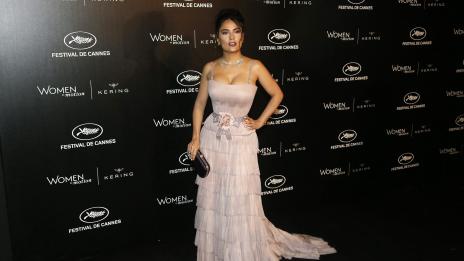 Нова година, ново селфи по бански от Салма Хайек