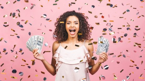 Зима и пари: Коя от зодиите ще очаква богатство и коя да внимава?