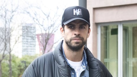 Новото гадже на Жерар Пике провокира слухове, че е бременна