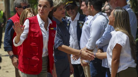 Кралица Летисия замени елегантните рокли с карго панталони