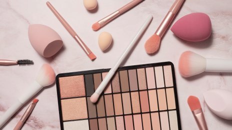 Съвети за красота: Четка или гъбичка за грим?