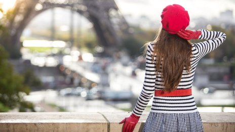 Романтика в Париж за Деси Стефанова