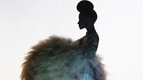 Диляна Попова, Луиза Григорова – родните звезди на абитуриентския си бал