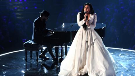 Деми Ловато: Подкрепяйте близките си, които се борят със зависимости