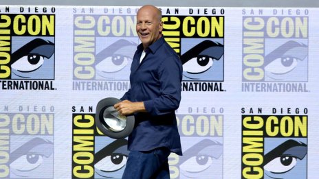 Холивуд, имаме проблем: Брус Уилис спира с киното заради афазия