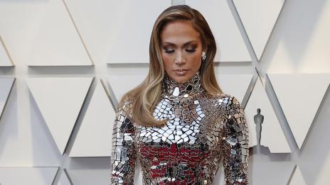 Дженифър Лопес пуска козметична линия