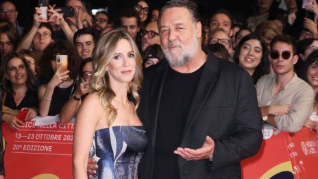 Сериозно е: Ръсел Кроу официално представи любимата си жена