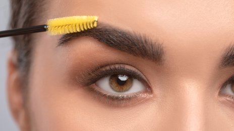 Бюти тенденции: Най-популярни са сапунените вежди