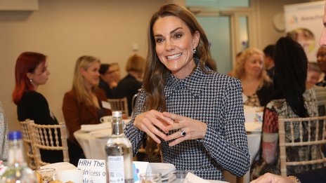 Устойчива мода – Кейт Мидълтън стартира нов проект със стари рокля и обувки