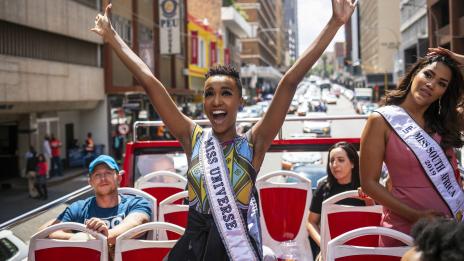 Конкурсът „Мис Вселена“ се завръща на живо през май