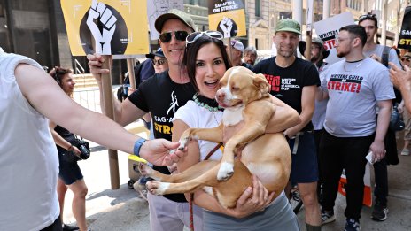 След повече от 140 дни – стачката на сценаристите в Холивуд спира