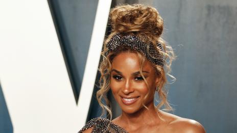 Сиара свали 14 кг, иска да махне още близо 10 