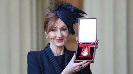 Дж. К. Роулинг пише книга за критиките към трансфобията