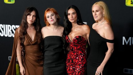 Четири красиви дами – Деми Мур и трите ѝ дъщери на червения килим